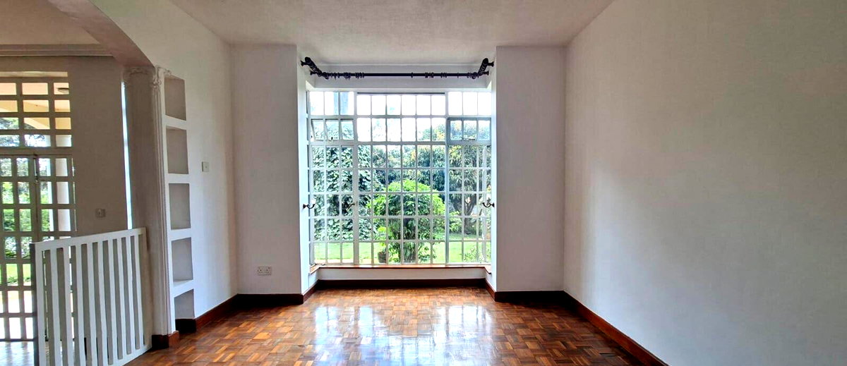 5BR All-Ensuite Rustic Home with Pool Access – Rosslyn
