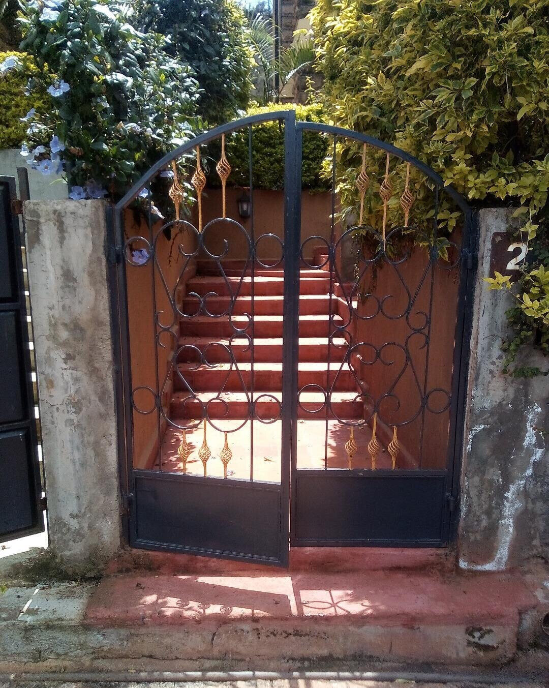4BR Villa with DSQ & Jacuzzi in Gated Community – Redhill