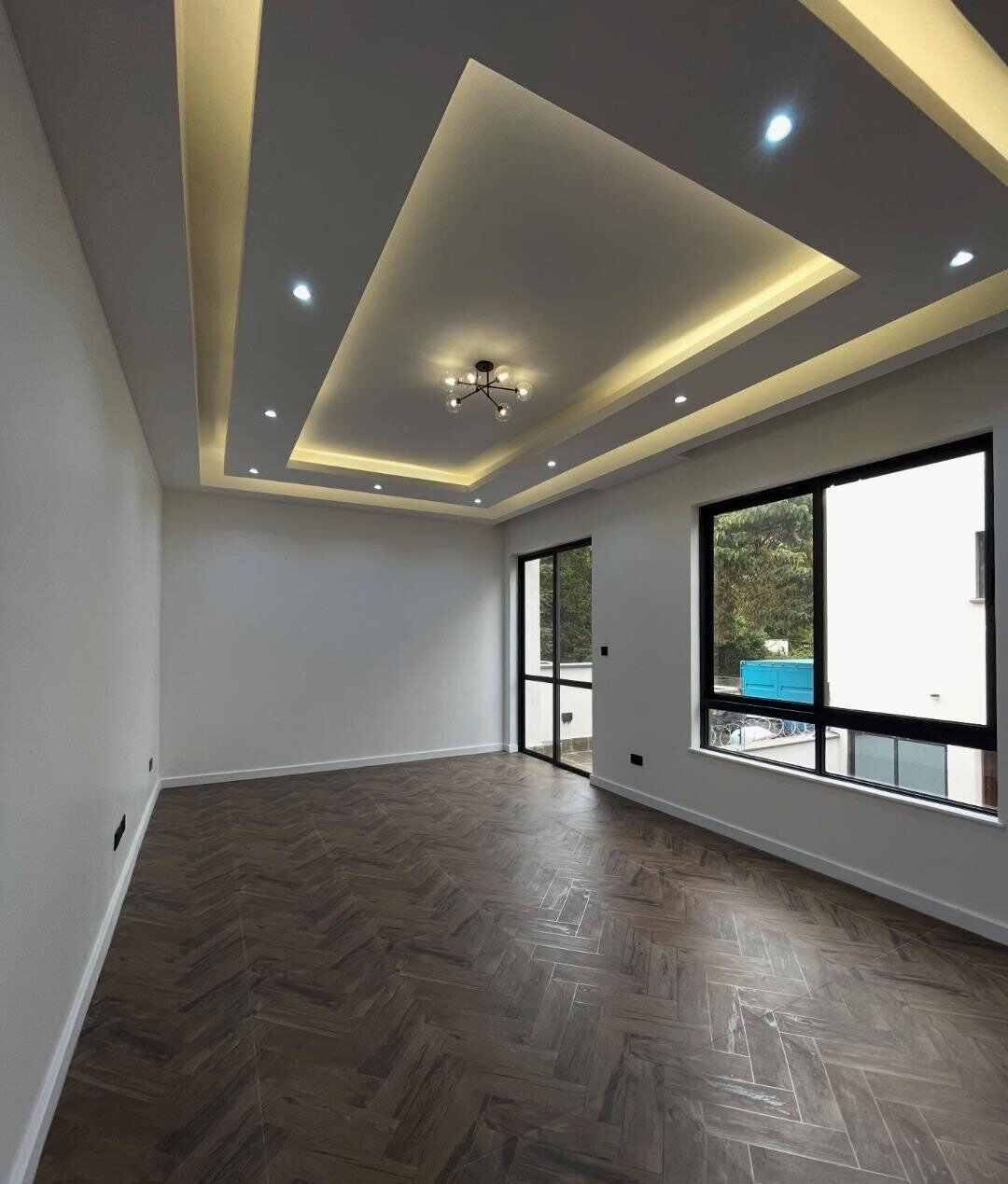 10-Unit Gated Townhouse with Study & DSQ - Lavington