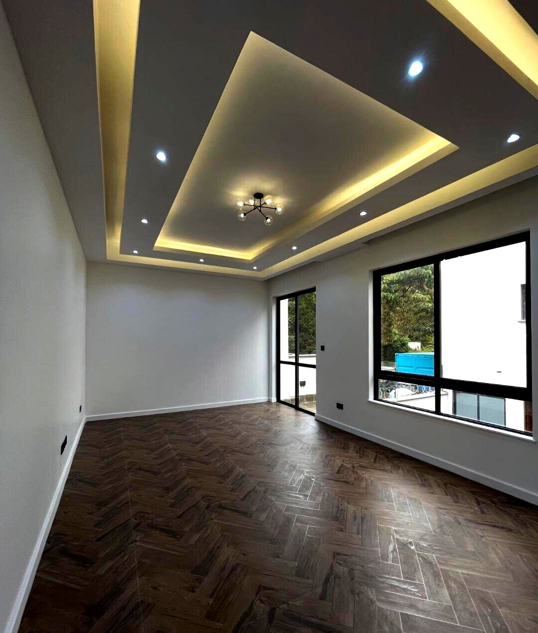 10-Unit Gated Townhouse with Study & DSQ - Lavington