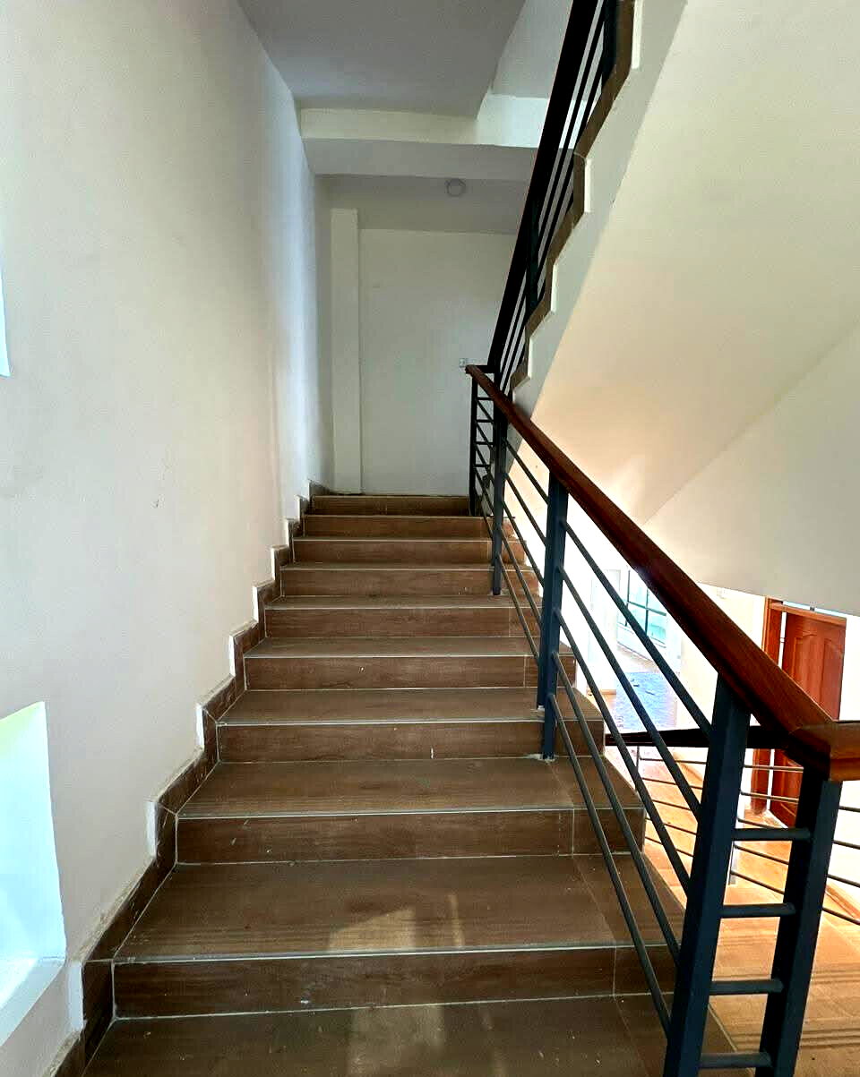 4-Ensuite Villa with DSQ & Rooftop Terrace - Lavington