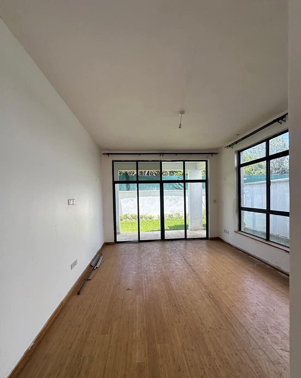4-Ensuite Villa with DSQ & Rooftop Terrace - Lavington