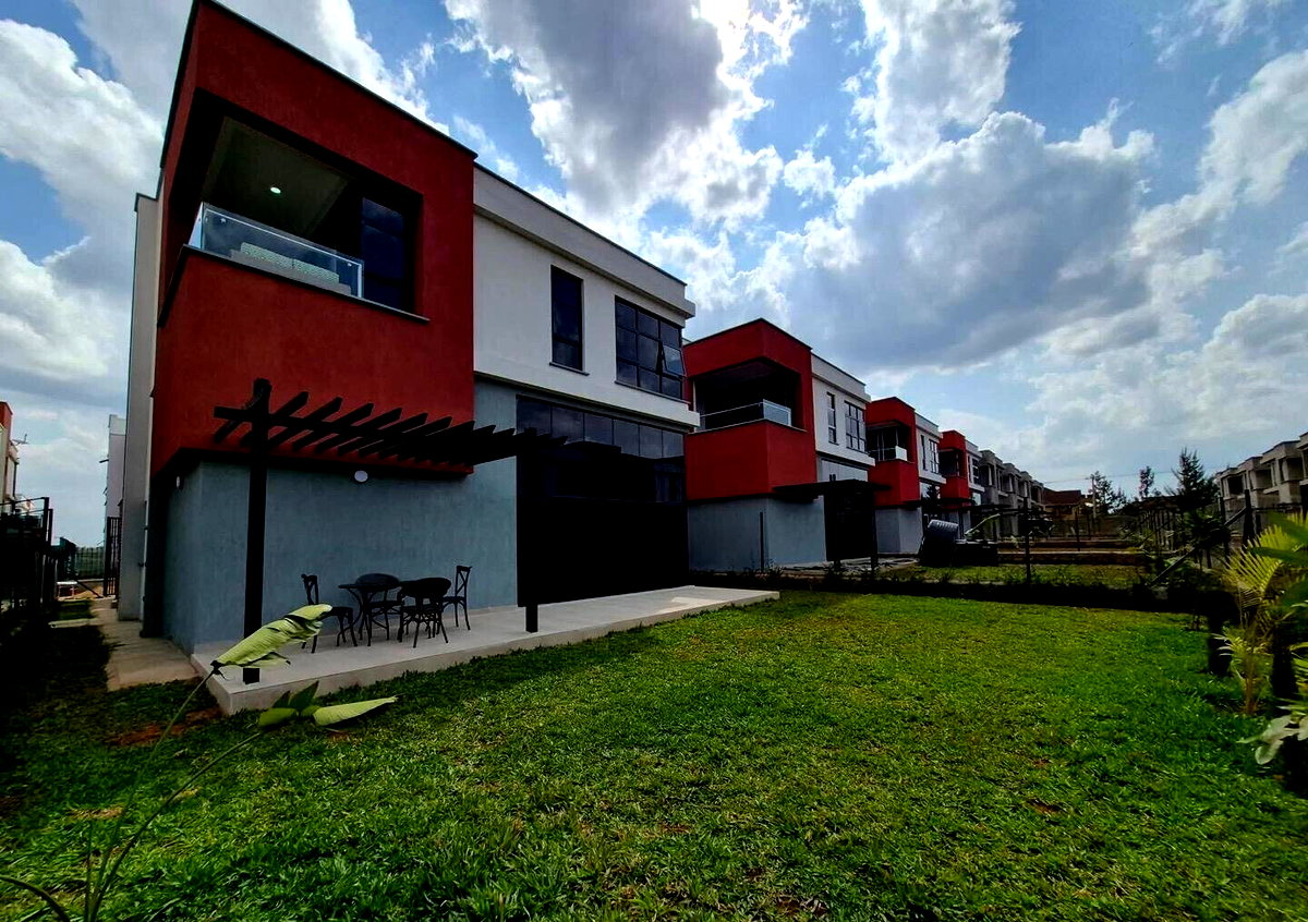 4BR All-Ensuite Townhouse with DSQ on 50x100 - Membley
