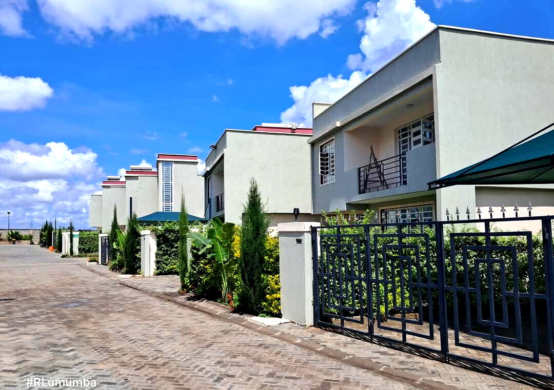4 En-Suite Townhouse with Rooftop Gazebo & Borehole - Syokimau