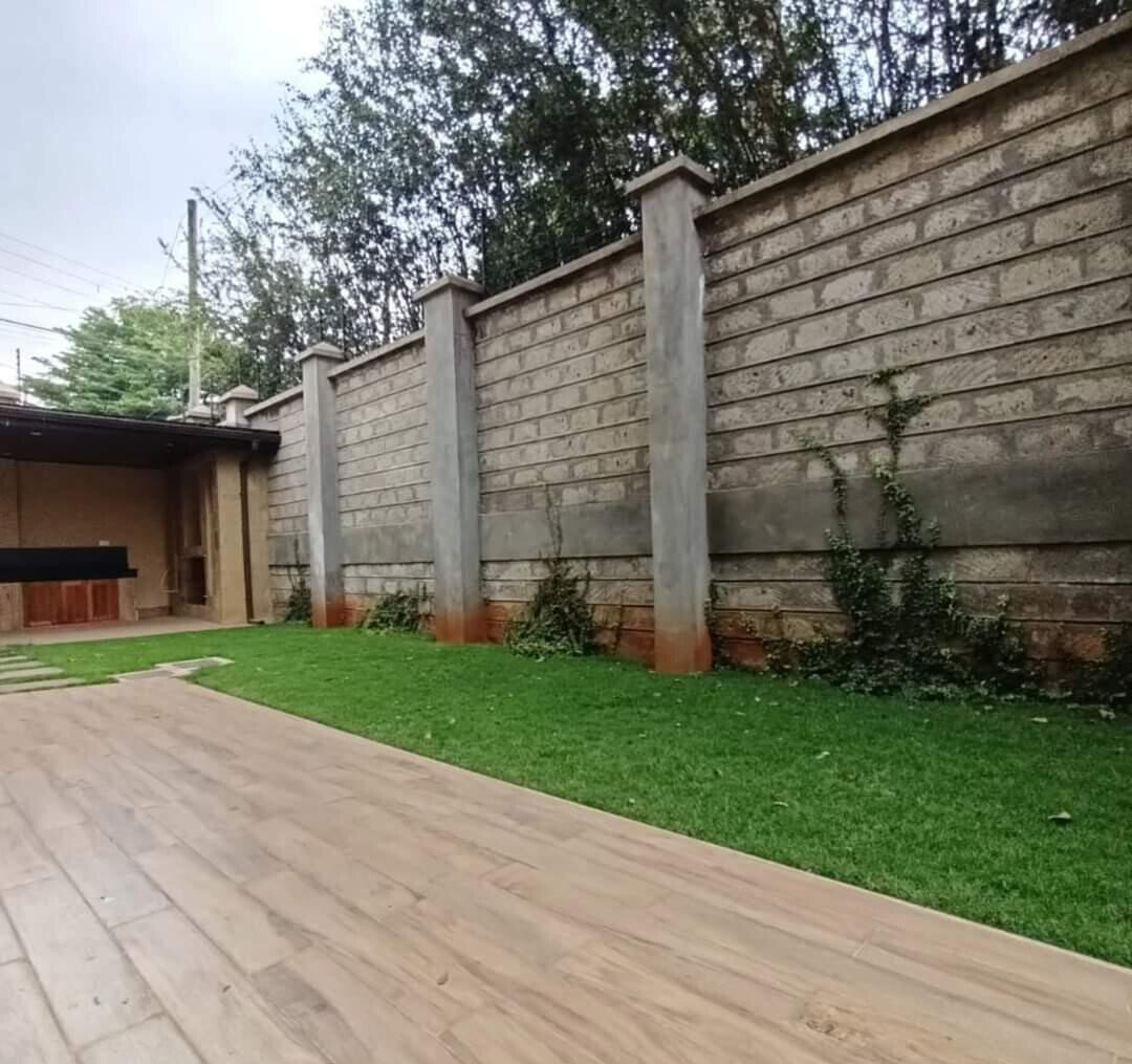 4BR Townhouse with Private Garden & DSQ - Kaputei Gardens, Kileleshwa