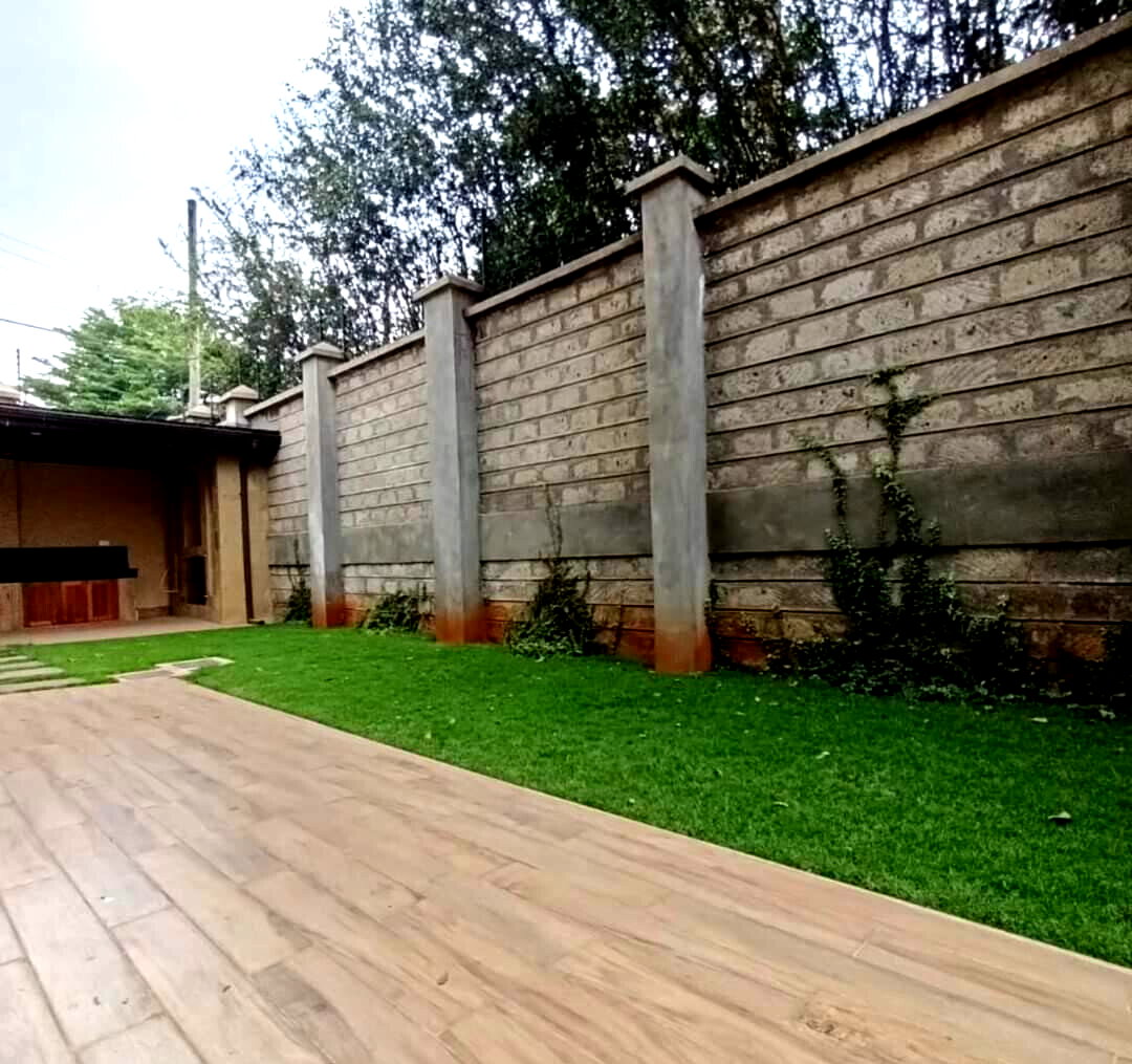 4BR Townhouse with Private Garden & DSQ - Kaputei Gardens, Kileleshwa