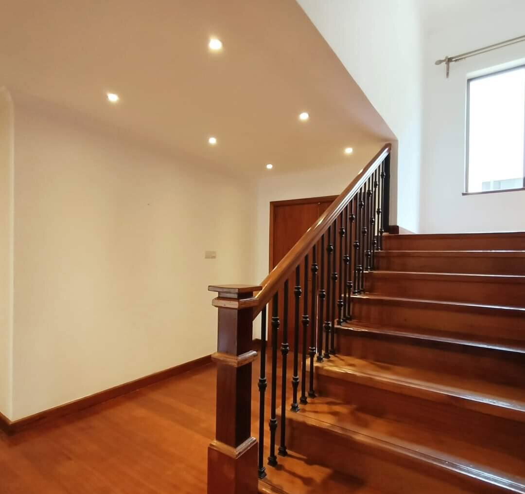 4BR Townhouse with Private Garden & DSQ - Kaputei Gardens, Kileleshwa