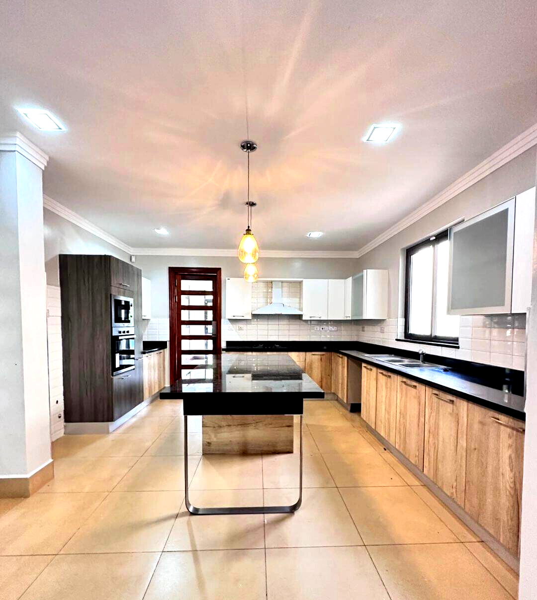 5-Ensuite Villa with DSQ on Half-Acre – Karen Near Galleria