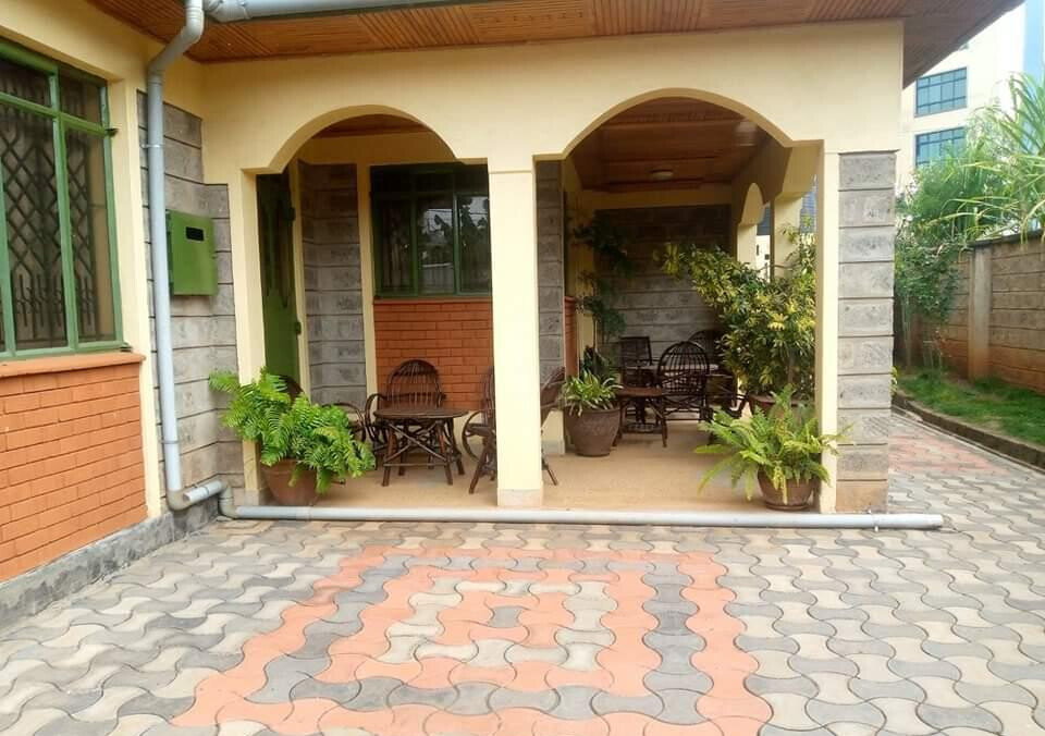 5-Bed Maisonette with Own Gate on Half-Acre – Karen