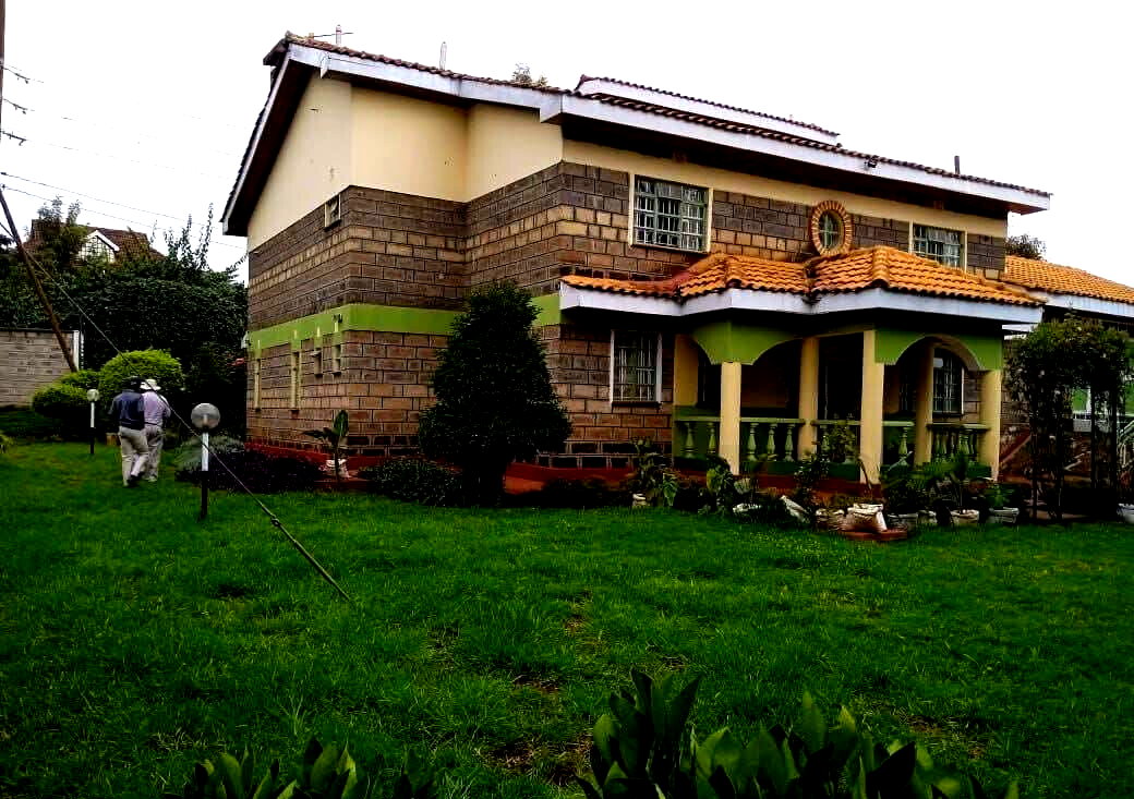 1 Acre 5BR Townhouse in Ngong