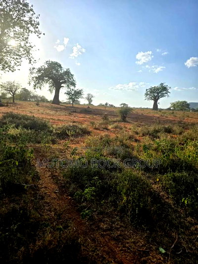 Prime 400 Acres for Sale - Touching Athi River, - Image 2