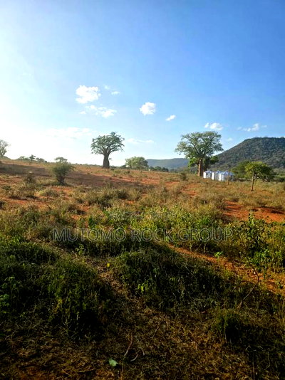 Prime 400 Acres for Sale - Touching Athi River, - Image 1