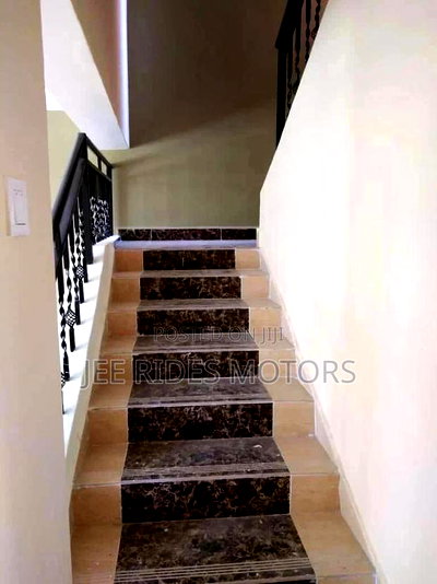 Furnished 4bdrm Maisonette in Skymall, Nairobi Central for Sale - Image 4
