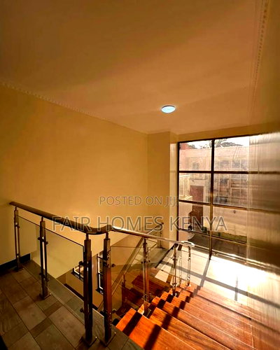 5bdrm Townhouse / Terrace in Chalbi Drive, Lavington for rent - Image 5