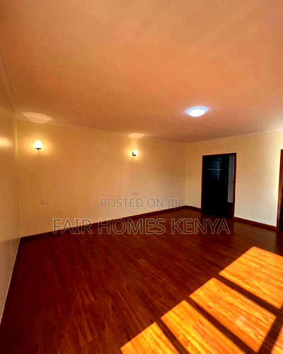 5bdrm Townhouse / Terrace in Chalbi Drive, Lavington for rent - Image 3