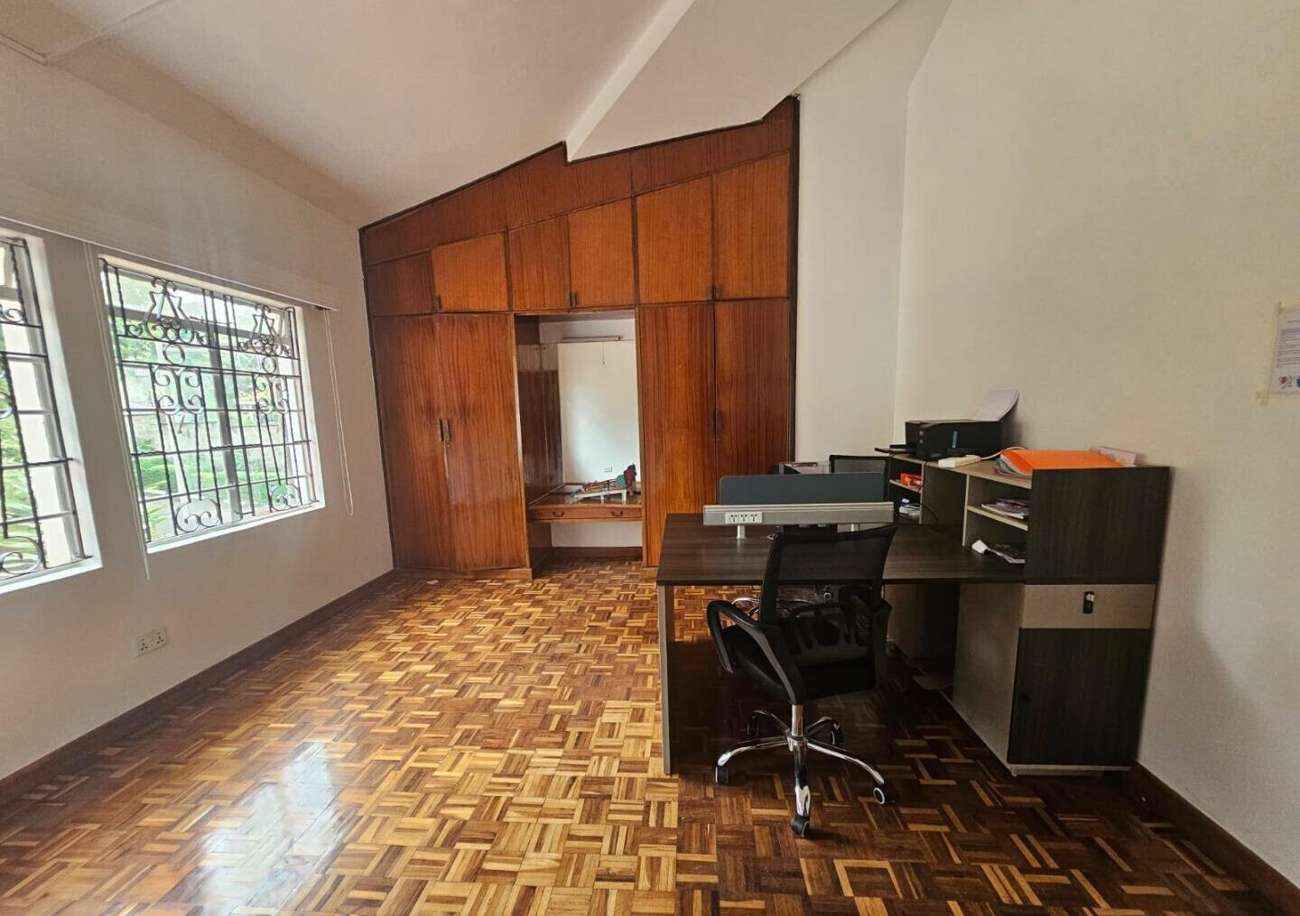 50x100 Plot Commercial Space with Garden