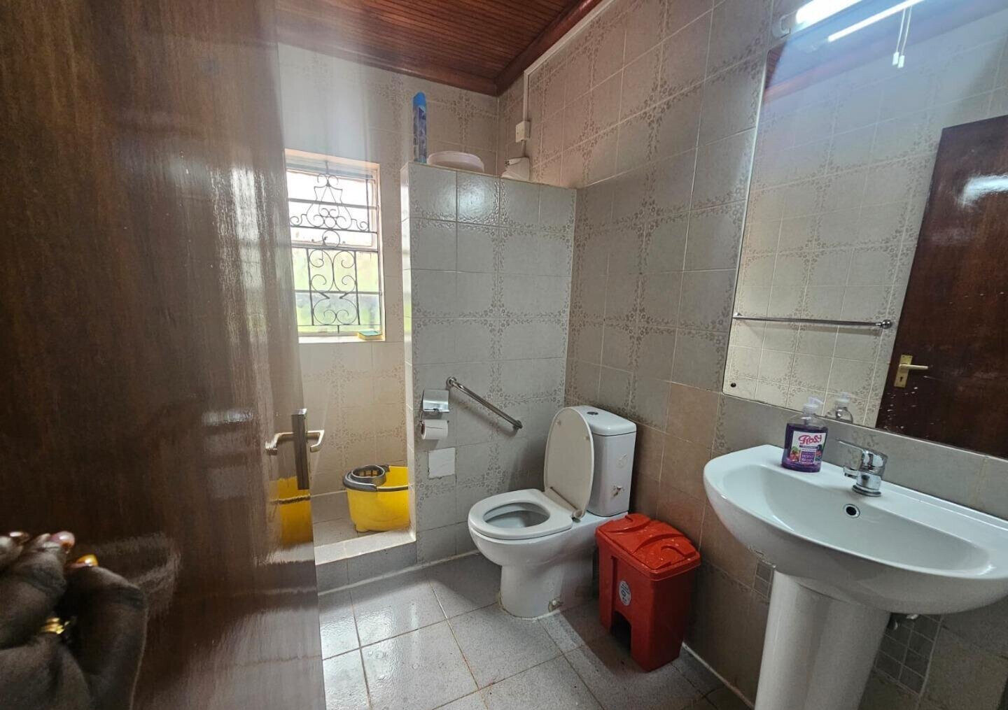 50x100 Plot Commercial Space with Garden