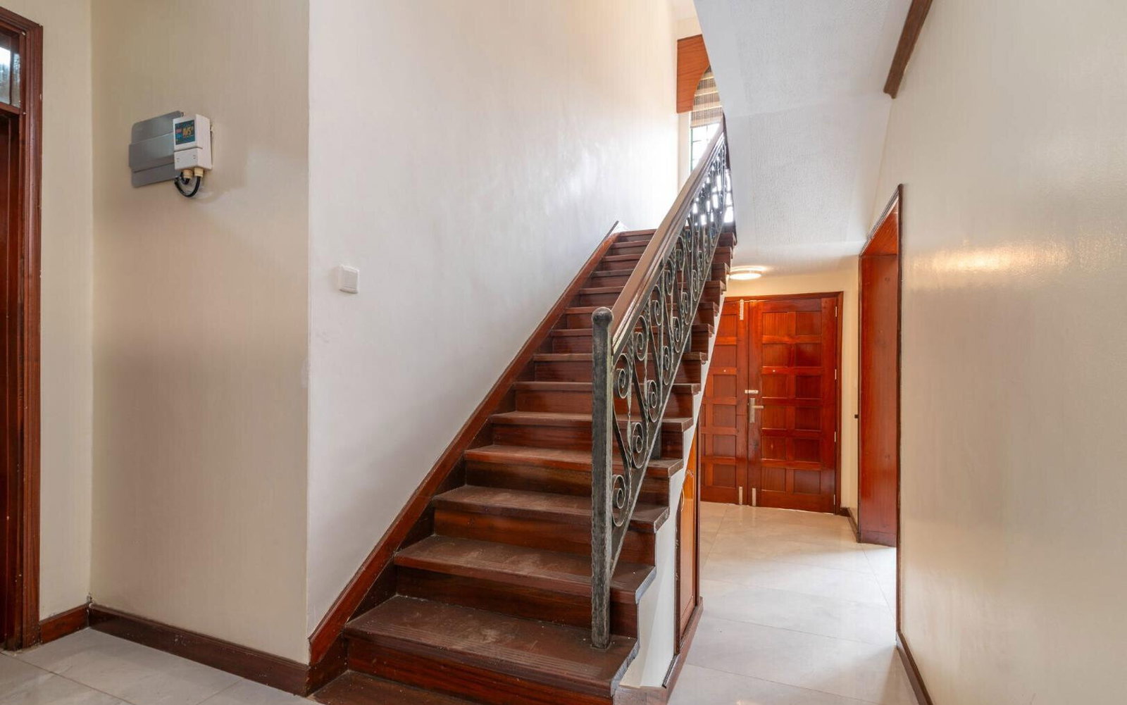 4BR Townhouse in Exclusive 12-Unit Compound - Spring Valley