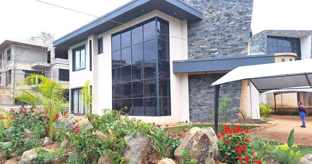 4-Bed Family Villa with Study & Balcony Garden – Loresho