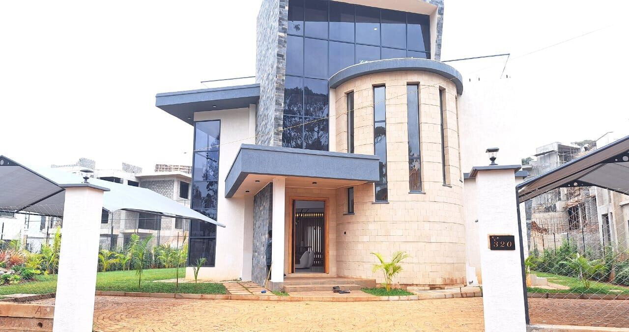 4-Bed Family Villa with Study & Balcony Garden – Loresho