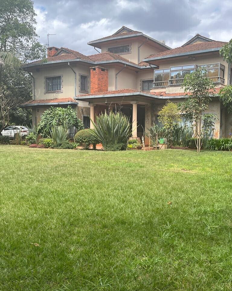 4-Ensuite Townhouse with DSQ & Gazebo – Karen Gated Community
