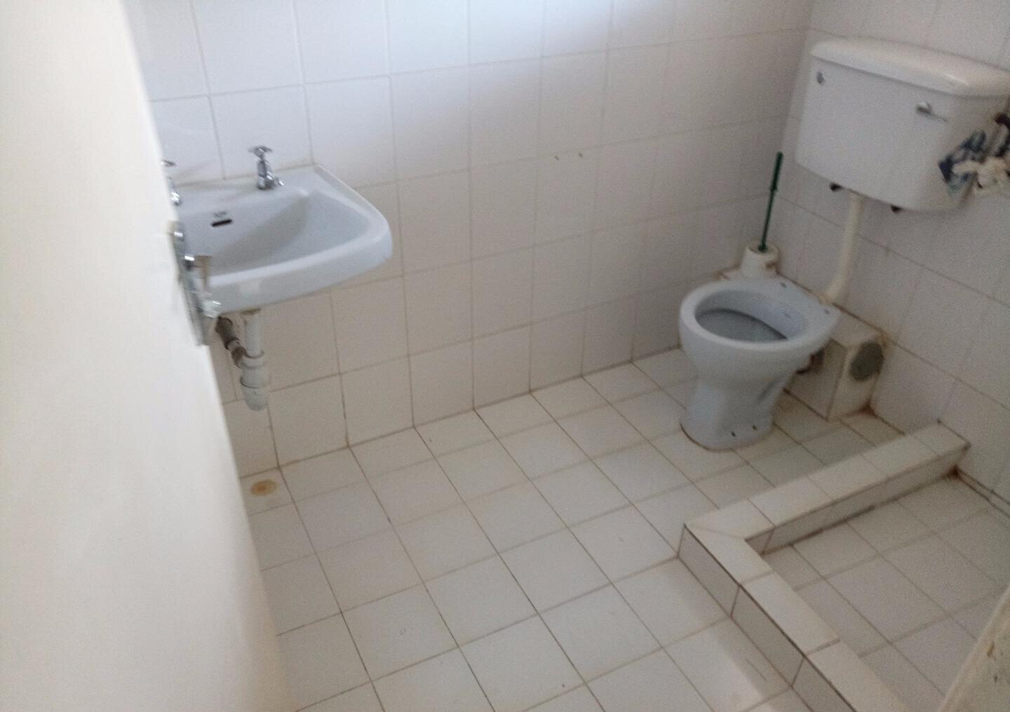 4BR Townhouse in a 16-Unit Gated Community - South C