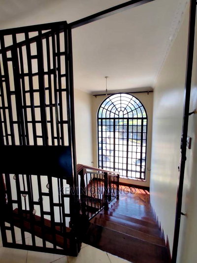 5bdrm Mansion in Karen for rent - Image 13