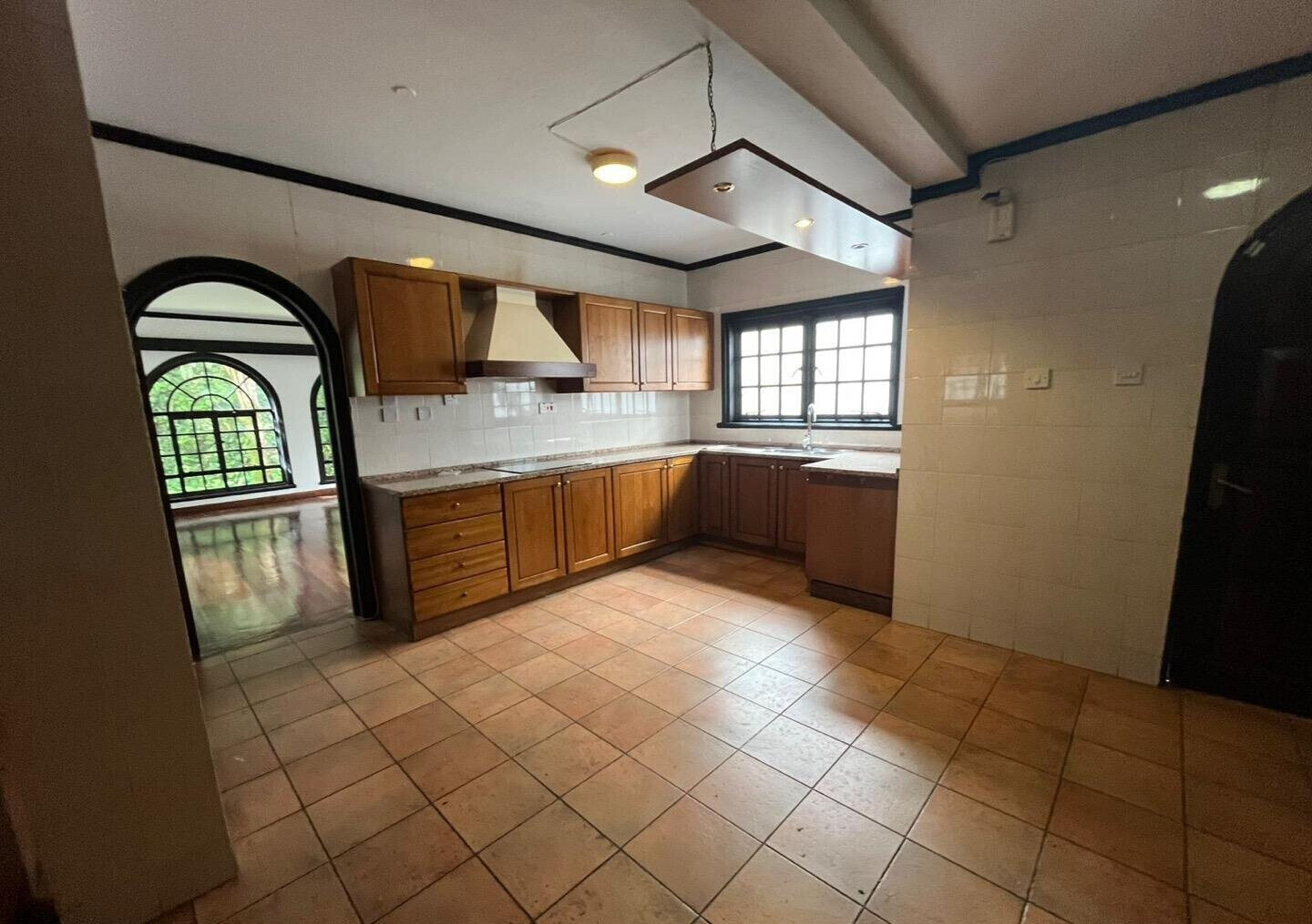 5BR Garden Home with Parking at KSh 350K