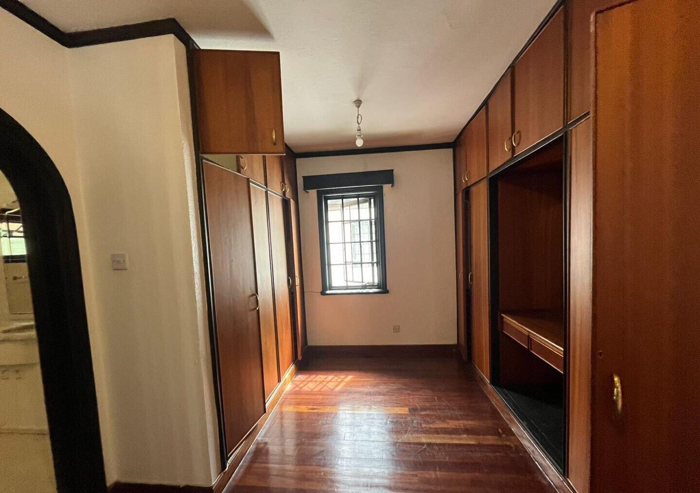 5BR Garden Home with Parking at KSh 350K