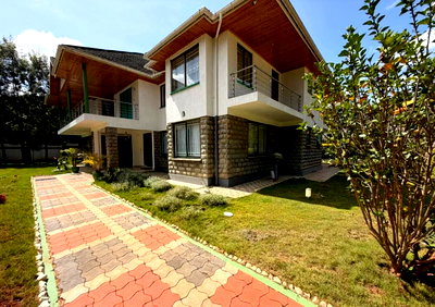 50x100 Plot, 6BR House for Rent