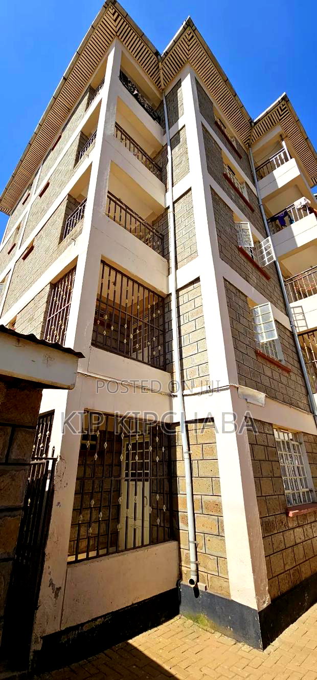 3bdrm Apartment in Pioneer for sale