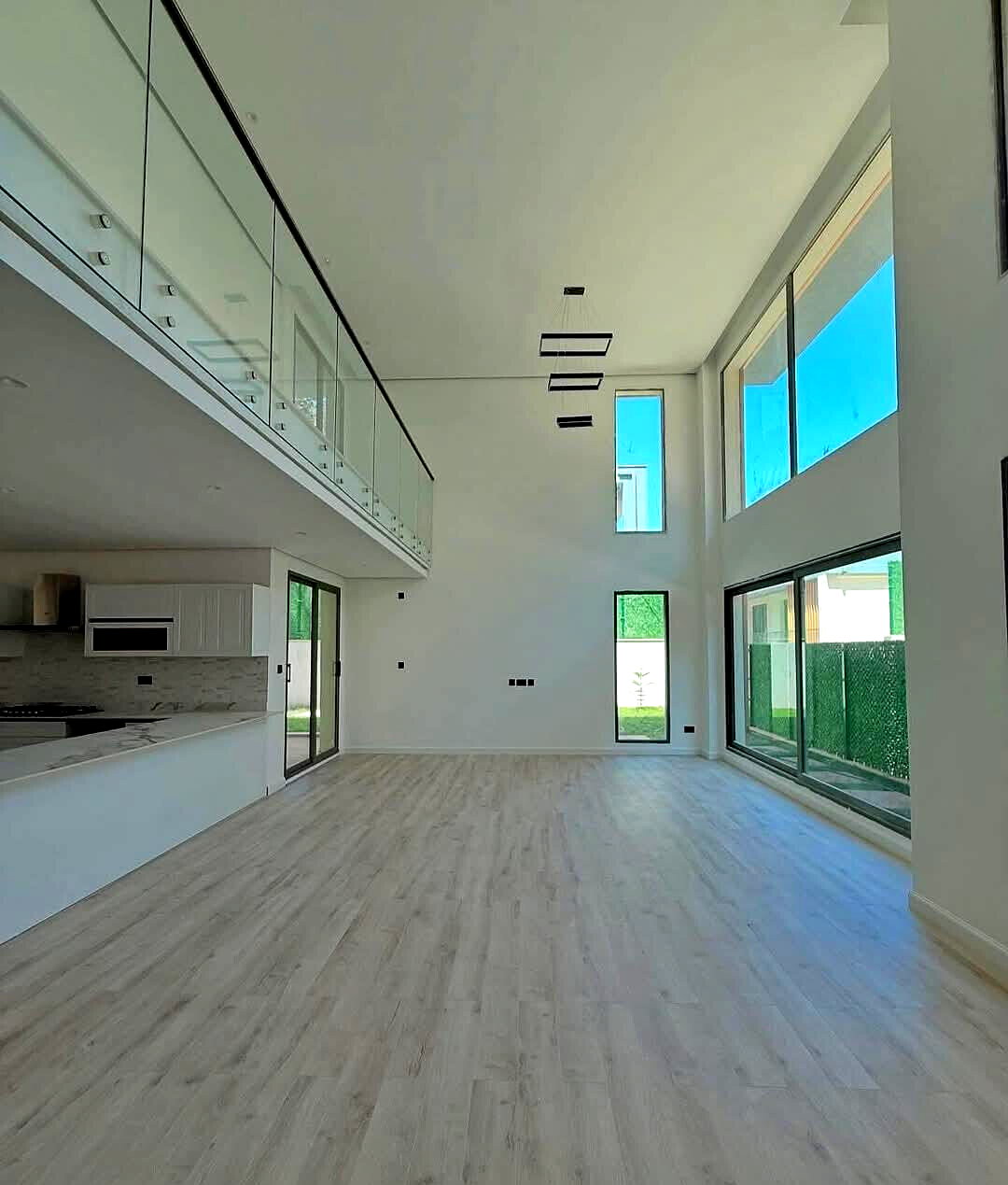 5-Ensuite Townhouse with Jacuzzi & Home Office - Lavington
