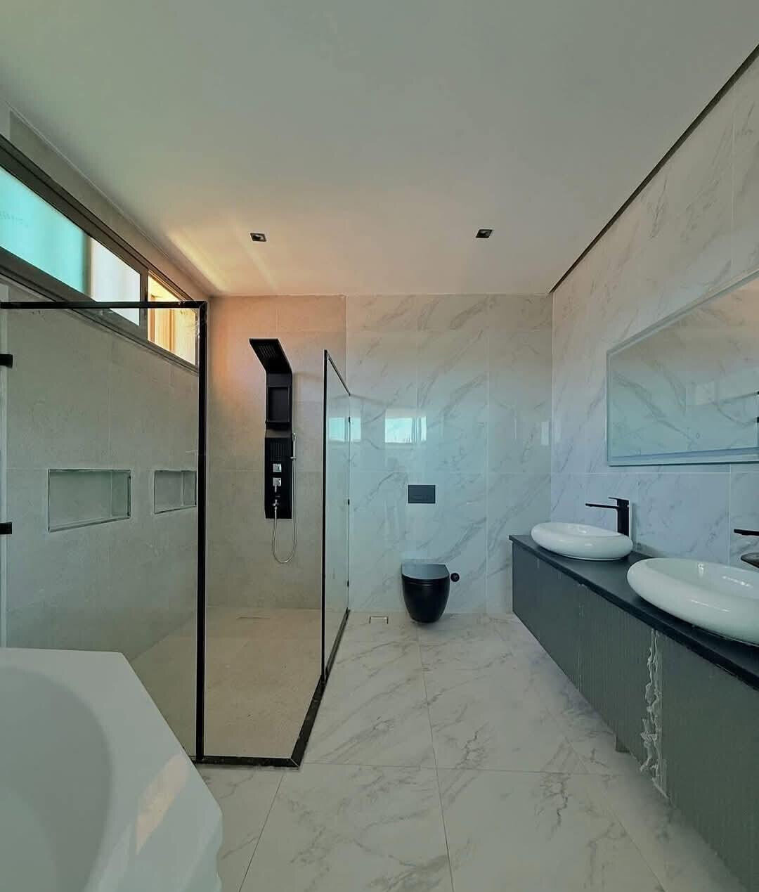 5-Ensuite Townhouse with Jacuzzi & Home Office - Lavington