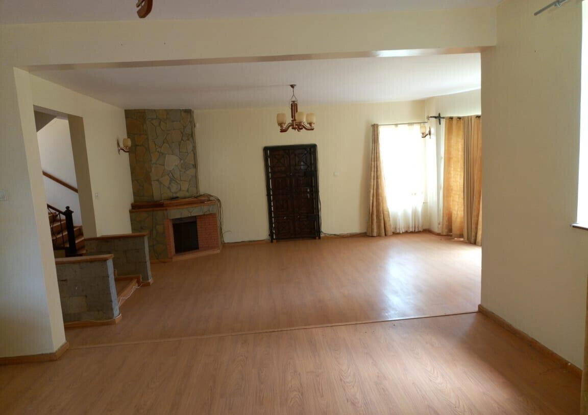 4BR Townhouse on Half-Acre with Garden & Open Kitchen - Runda Mumwe