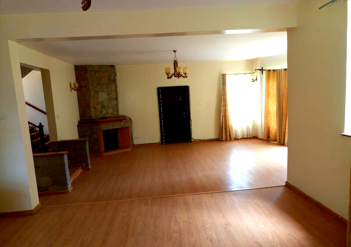 4BR Townhouse on Half-Acre with Garden & Open Kitchen - Runda Mumwe