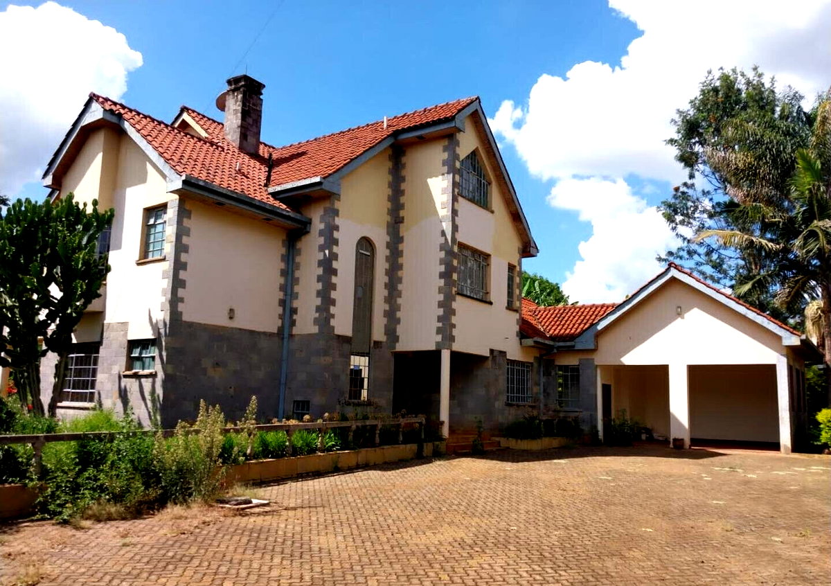4BR Townhouse on Half-Acre with Garden & Open Kitchen - Runda Mumwe