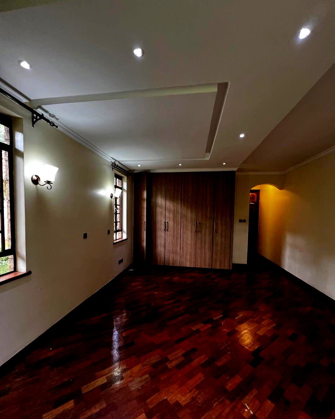4-Ensuite Townhouse with DSQ & Mature Garden – Karen