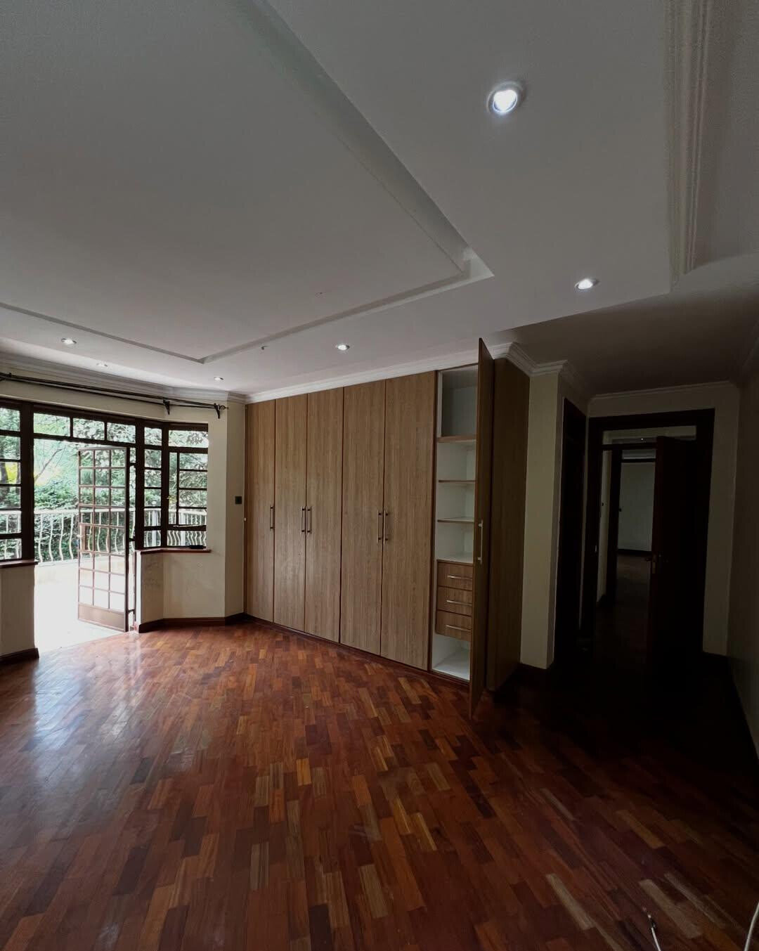 4-Ensuite Townhouse with DSQ & Mature Garden – Karen