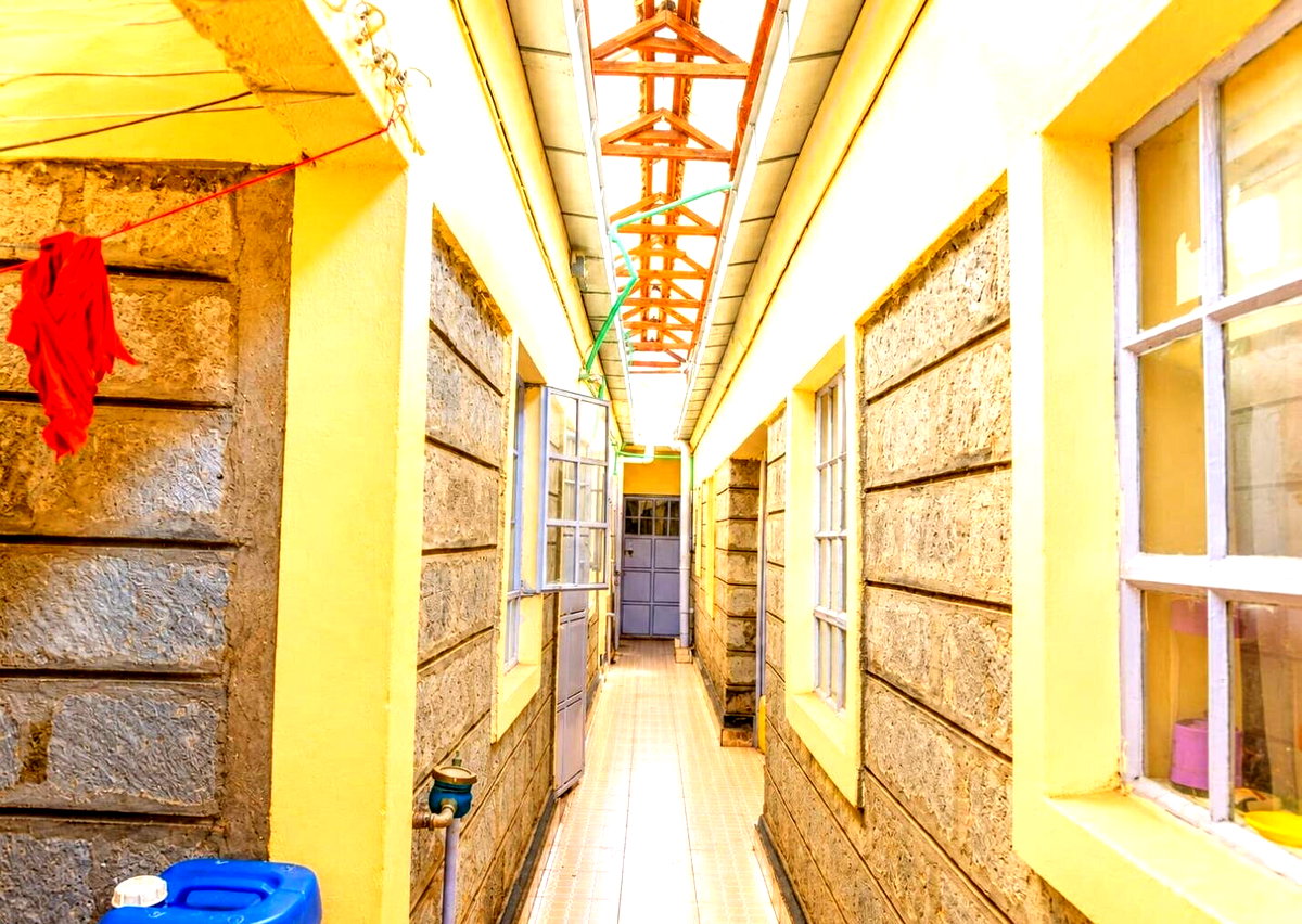 Mixed-Use Building with Steady Rental Income - Donholm