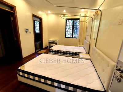 Furnished 5bdrm Mansion In Runda For Sale - Image 11