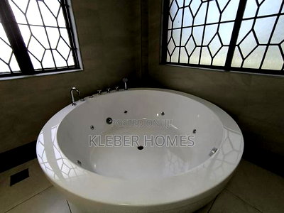Furnished 5bdrm Mansion In Runda For Sale - Image 18