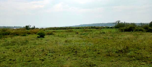 Nyamonye Ugambe Beach Front