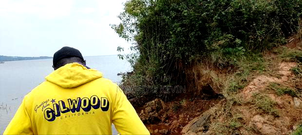Nyamonye Ugambe Beach Front