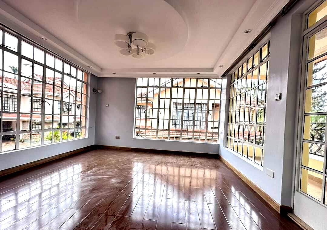5-Ensuite Townhouse with DSQ & Private Garden - Lavington Gated Community