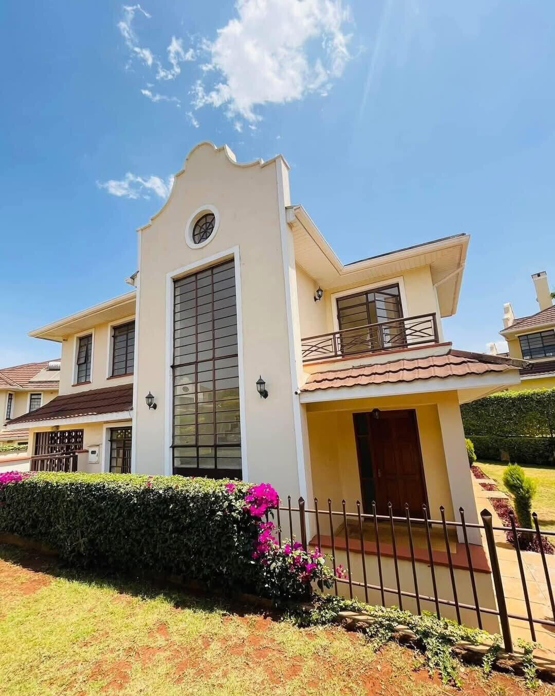 4BR All-Ensuite Townhouse with Heated Pool & Clubhouse - Runda