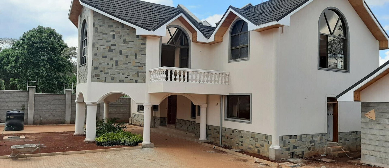 5-Ensuite Townhouse with Fireplace & DSQ - Lower Kabete