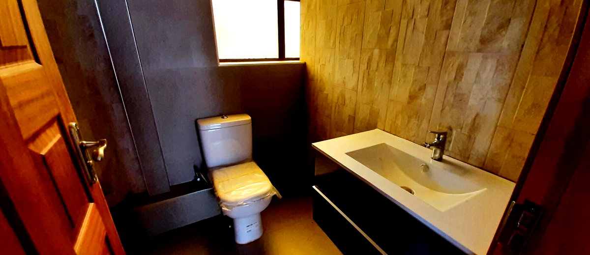 5-Ensuite Townhouse with Fireplace & DSQ - Lower Kabete