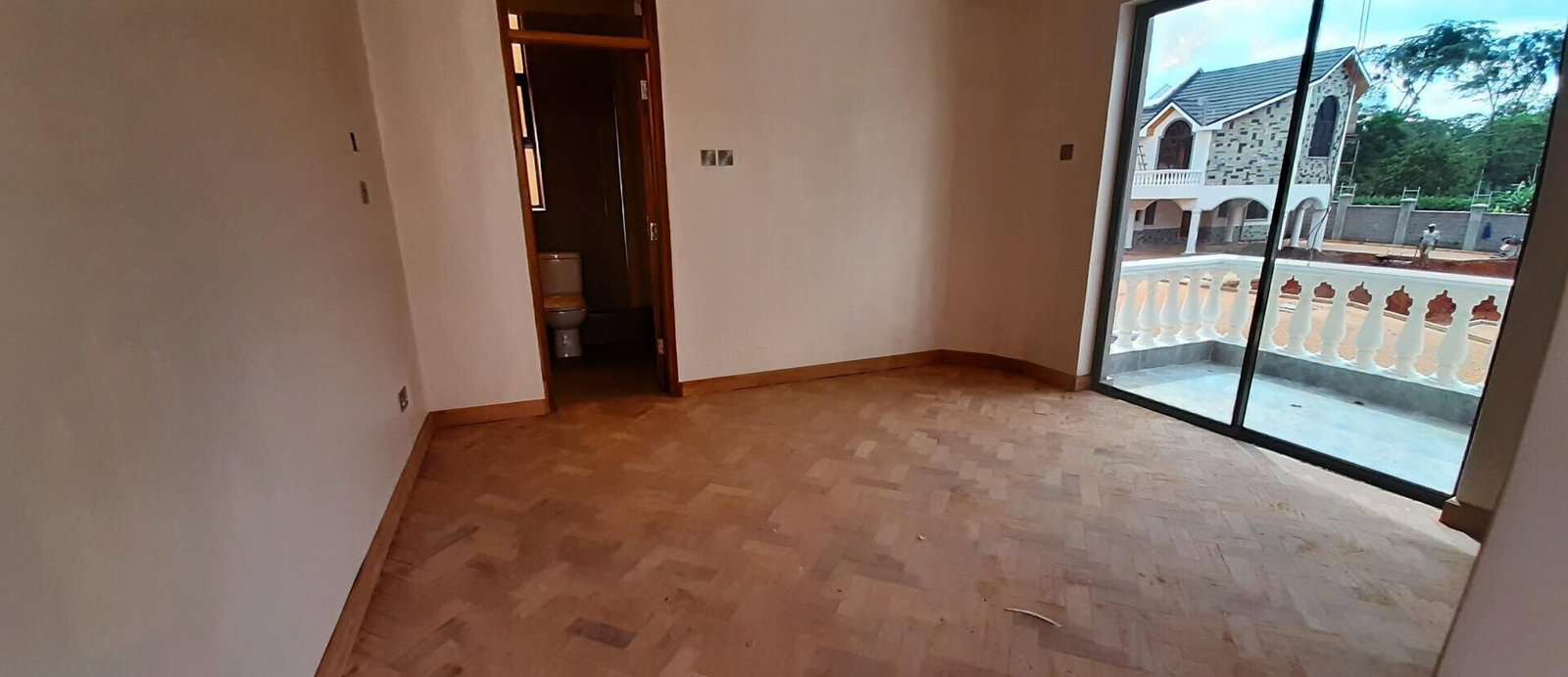 5-Ensuite Townhouse with Fireplace & DSQ - Lower Kabete