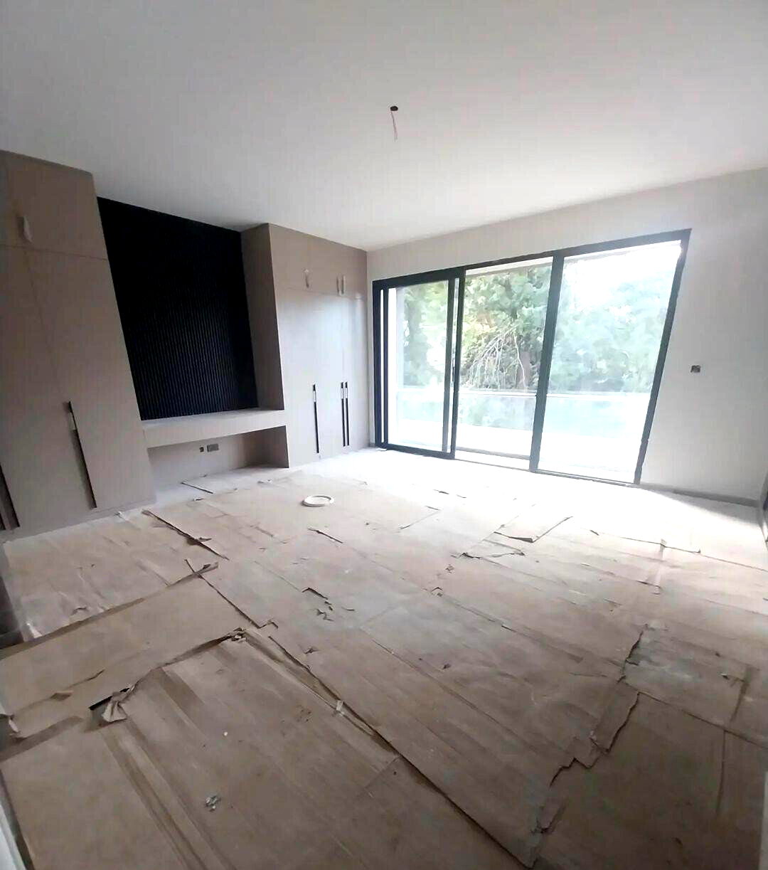 4-Bed Townhouse with Open-Plan Living - Lavington