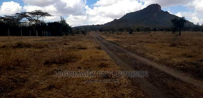 Lukenya:2 Acres for Sale - Image 5
